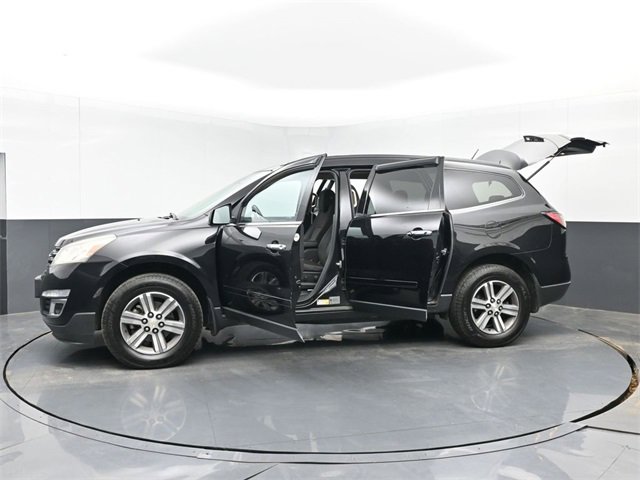 Used 2017 Chevrolet Traverse LT image 53