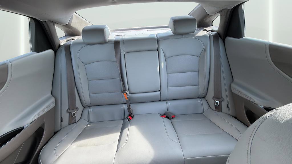 Used 2017 Chevrolet Malibu Premier w/ Premier Sun and Wheel Package image 24