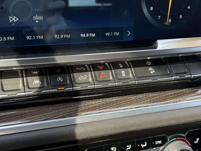 Used 2022 Chevrolet Silverado 1500 RST image 25