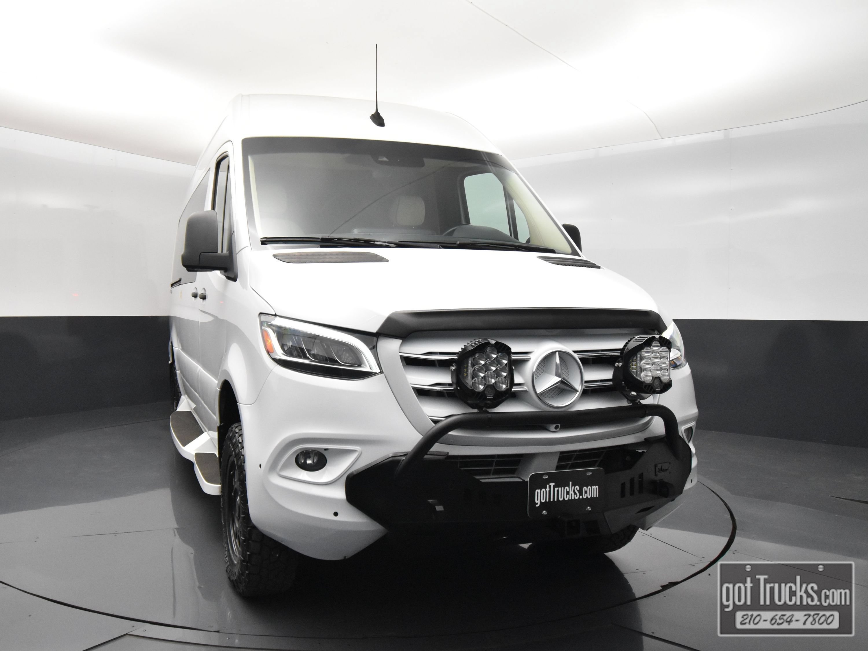 Used 2020 Mercedes-Benz Sprinter 2500 image 57