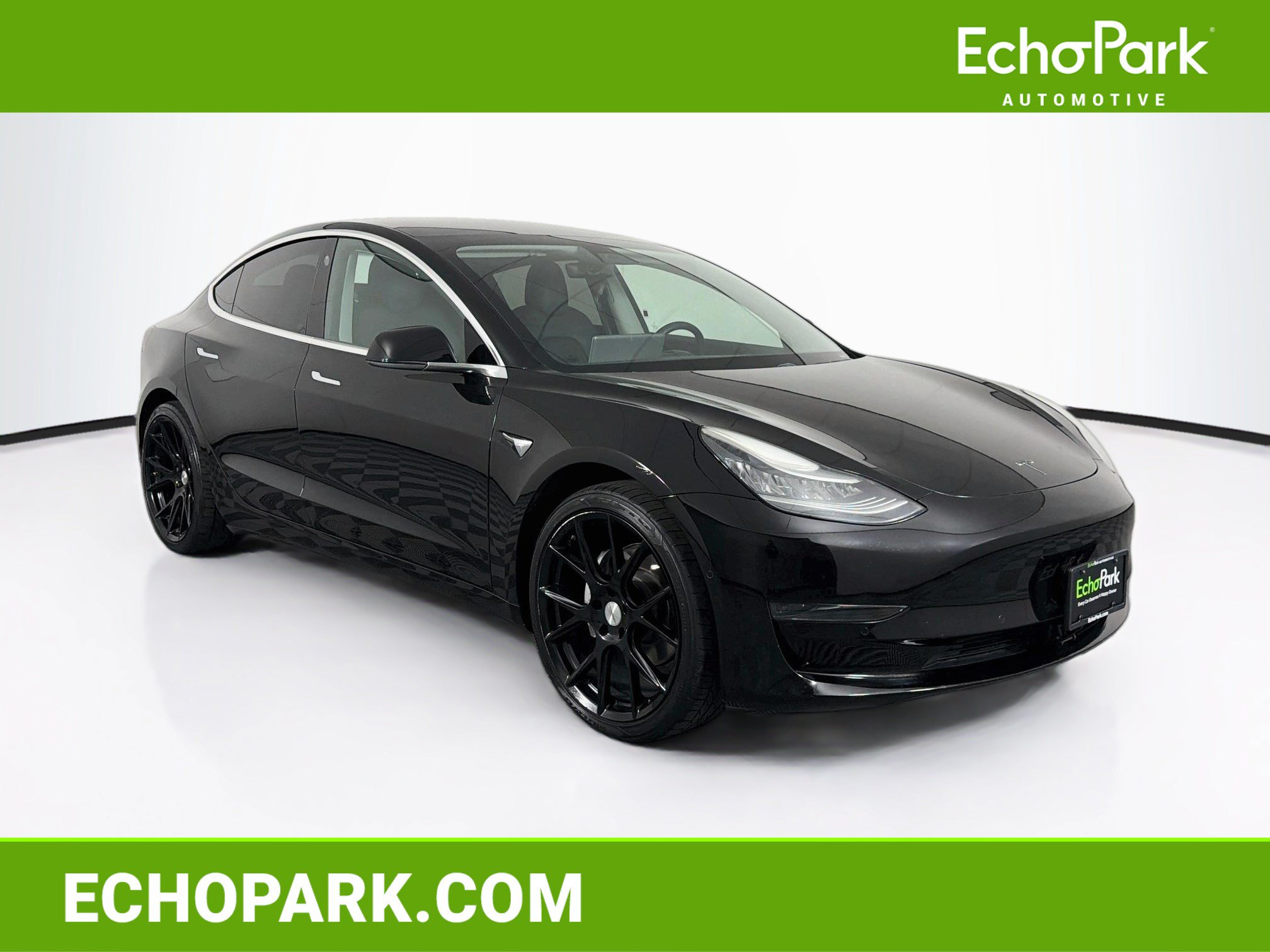 Used 2019 Tesla Model 3 Standard Range RWD image 1
