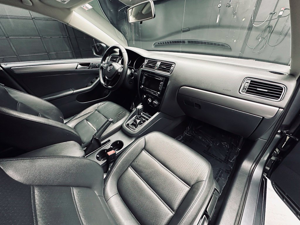 Used 2015 Volkswagen Jetta TDI SE FWD image 19