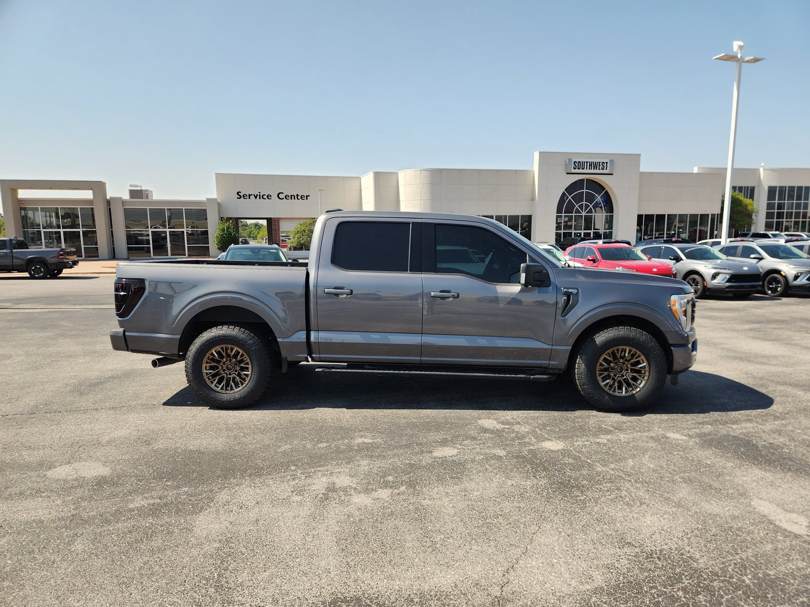 Used 2021 Ford F150 XLT w/ Equipment Group 302A High RWD image 7