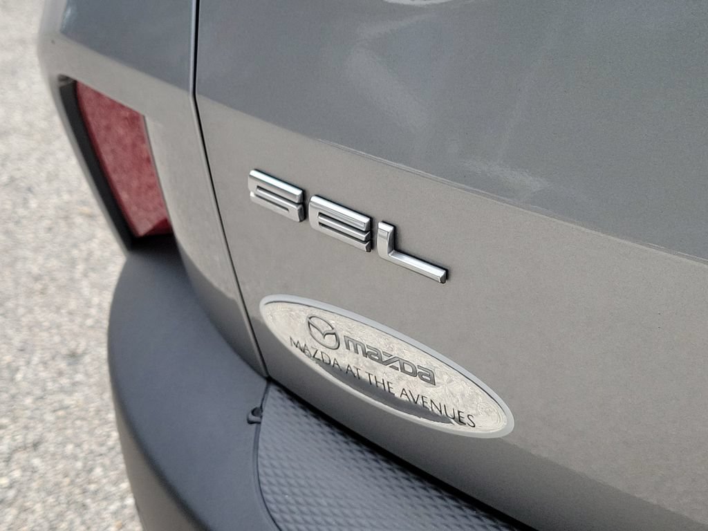 Used 2021 Ford Escape SEL FWD image 7
