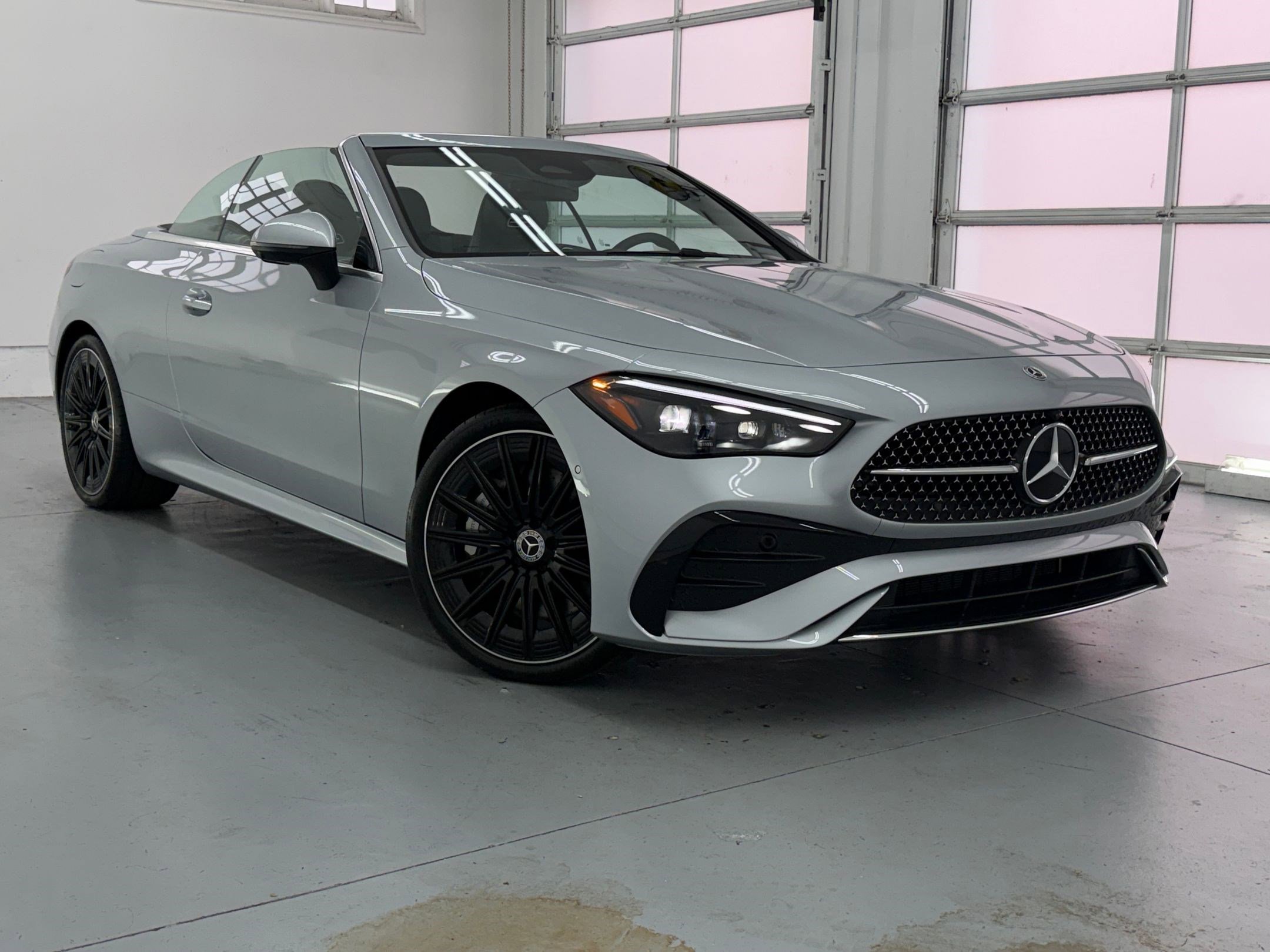 Used 2025 Mercedes-Benz CLE 450 4MATIC Cabriolet image 6