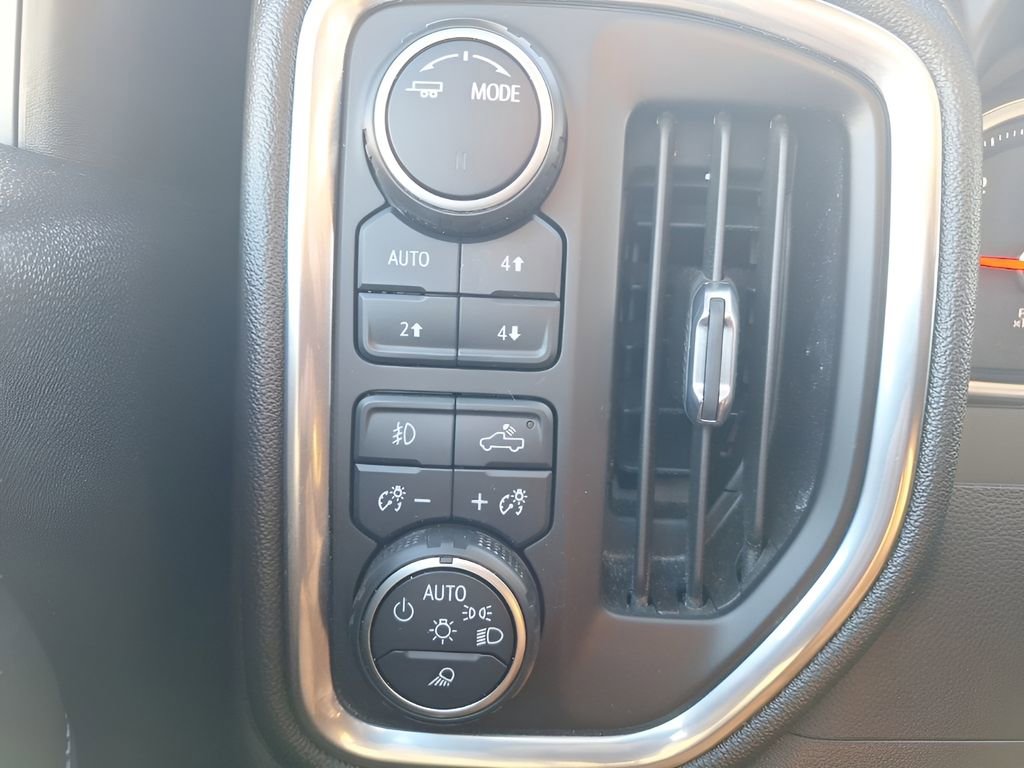 Used 2022 Chevrolet Silverado 1500 High Country image 39