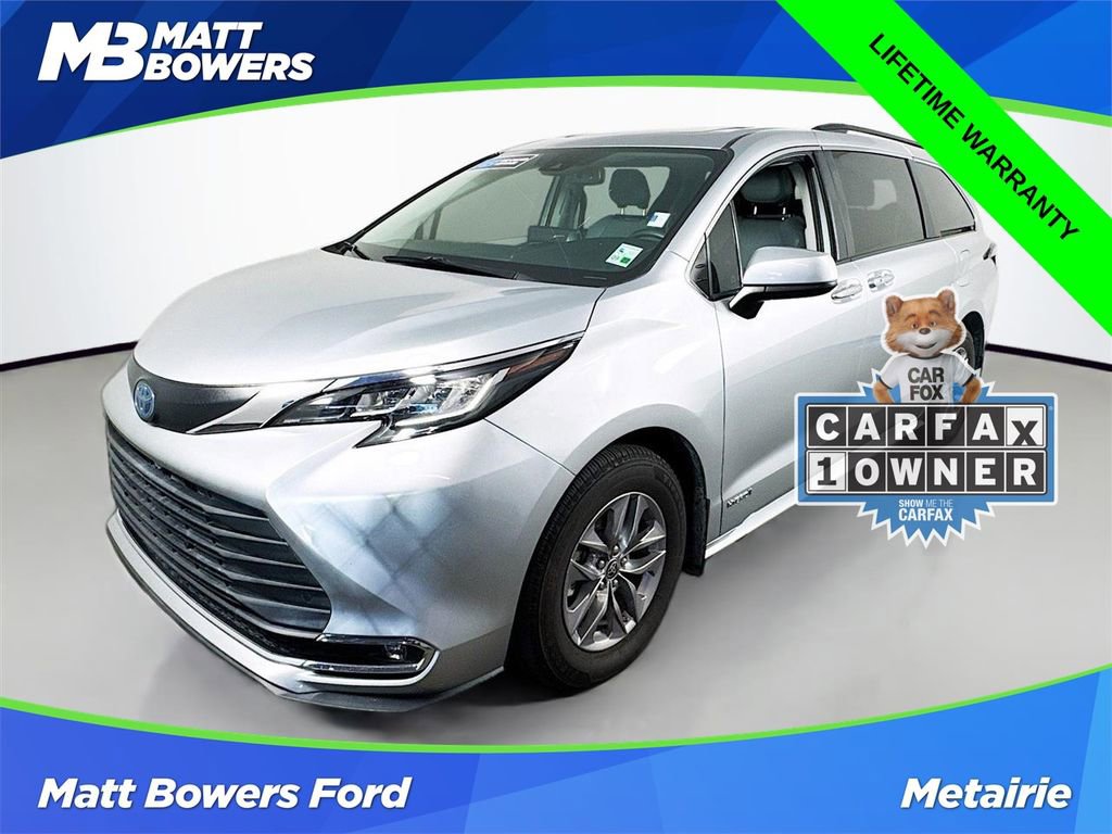 Used 2021 Toyota Sienna XLE