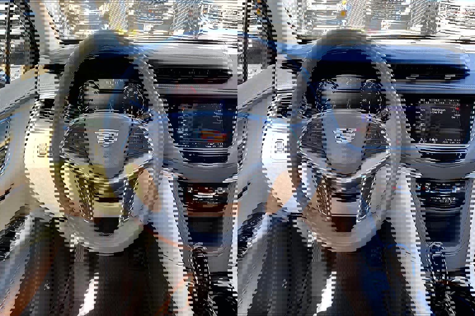 Used 2022 Cadillac XT5 Premium Luxury w/ LPO, Floor Liner Package image 5