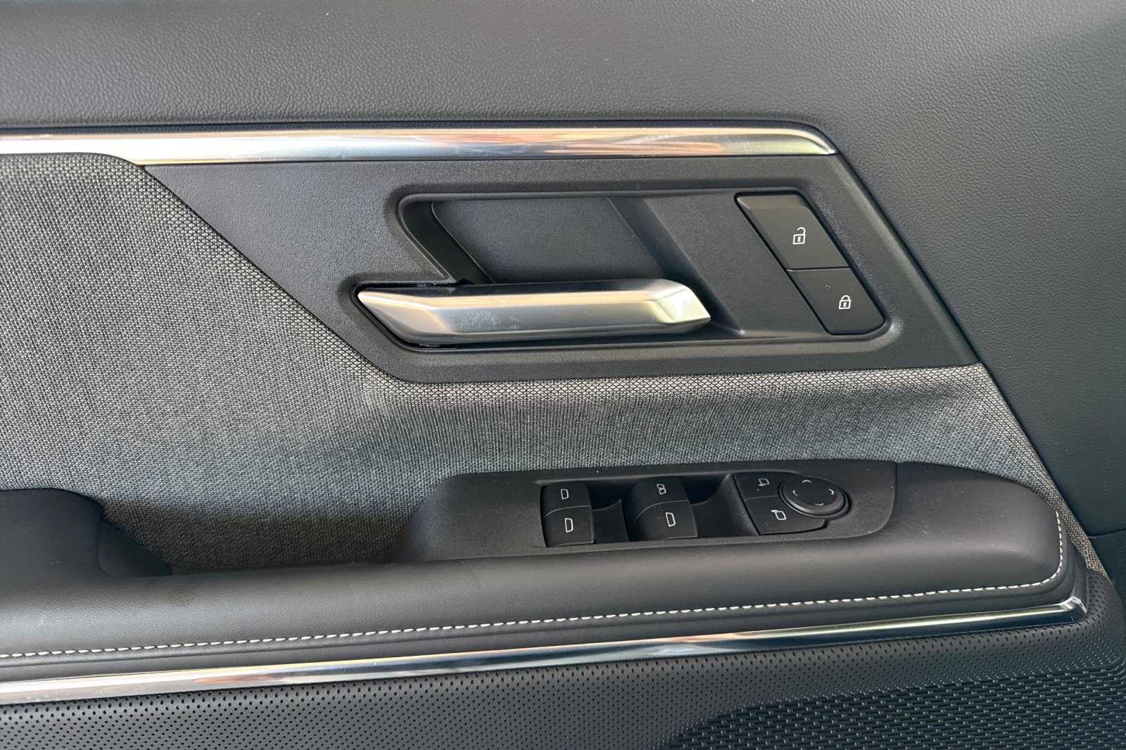 New 2026 GMC Sierra EV Elevation image 12