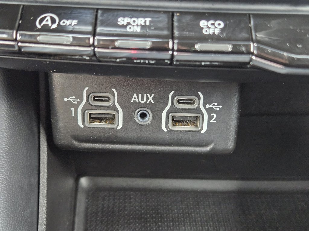 Used 2024 Dodge Durango GT RWD image 25