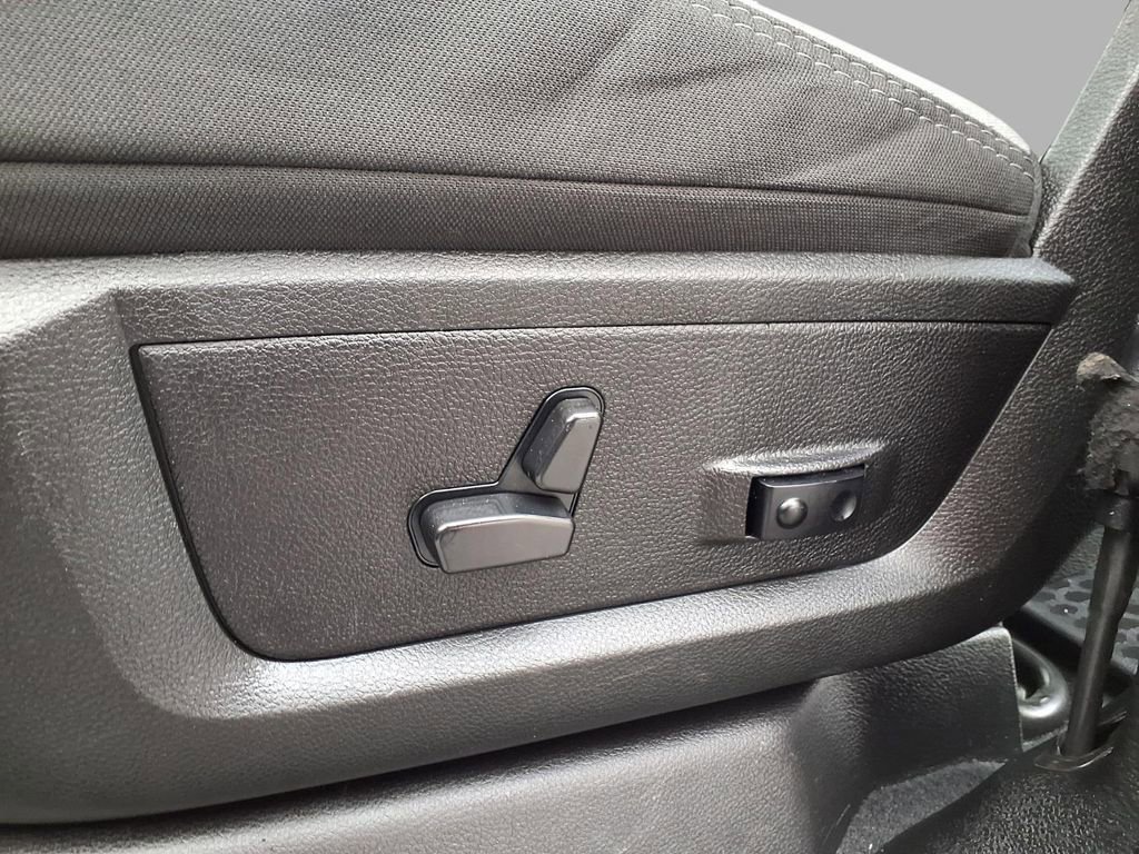 Used 2024 RAM 2500 Big Horn image 24