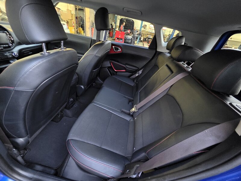 Used 2020 Kia Soul GT-Line Turbo FWD image 14