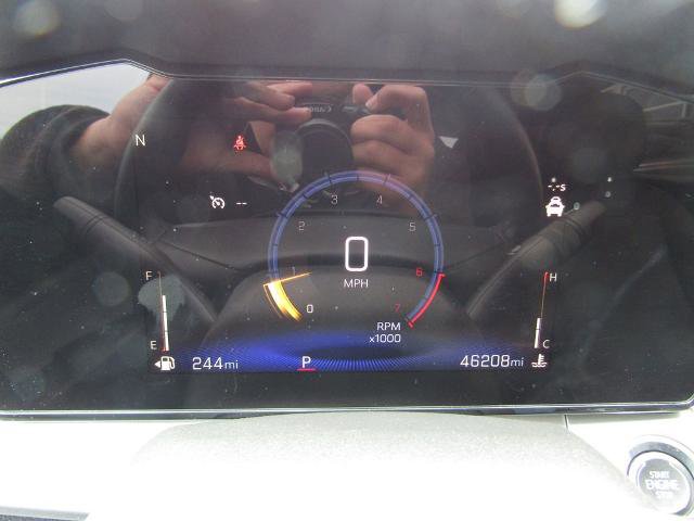 Used 2025 Chevrolet Trax LT w/ LT Convenience Package FWD image 22