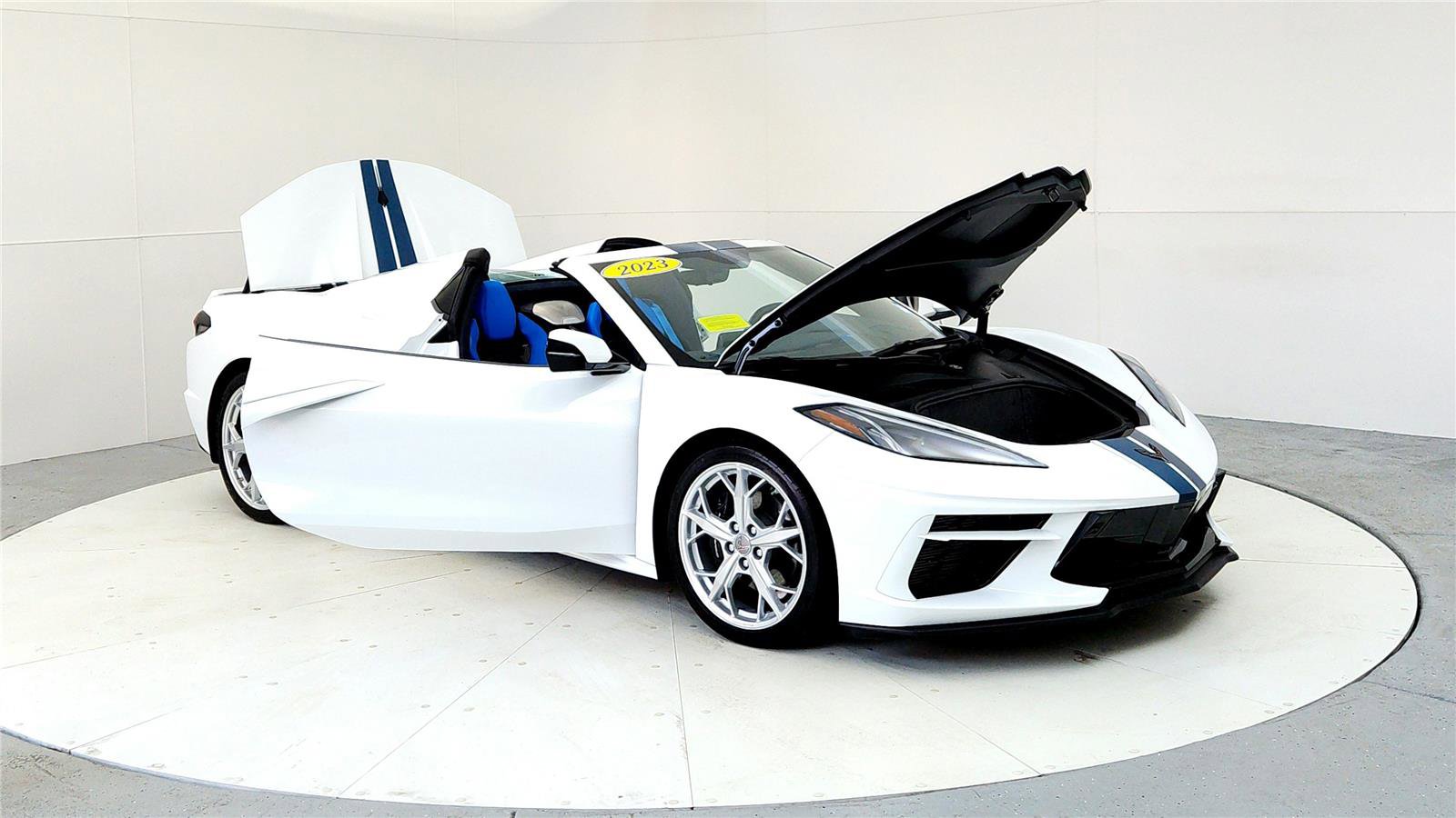 Used 2023 Chevrolet Corvette Stingray Premium Conv w/ 3LT RWD image 12