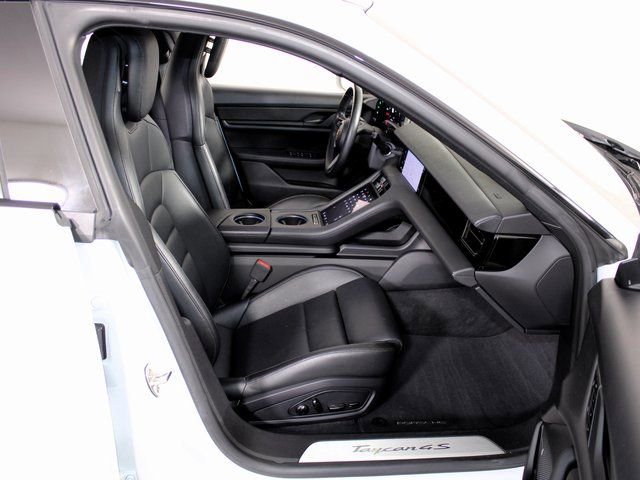 Certified 2020 Porsche Taycan 4S image 26