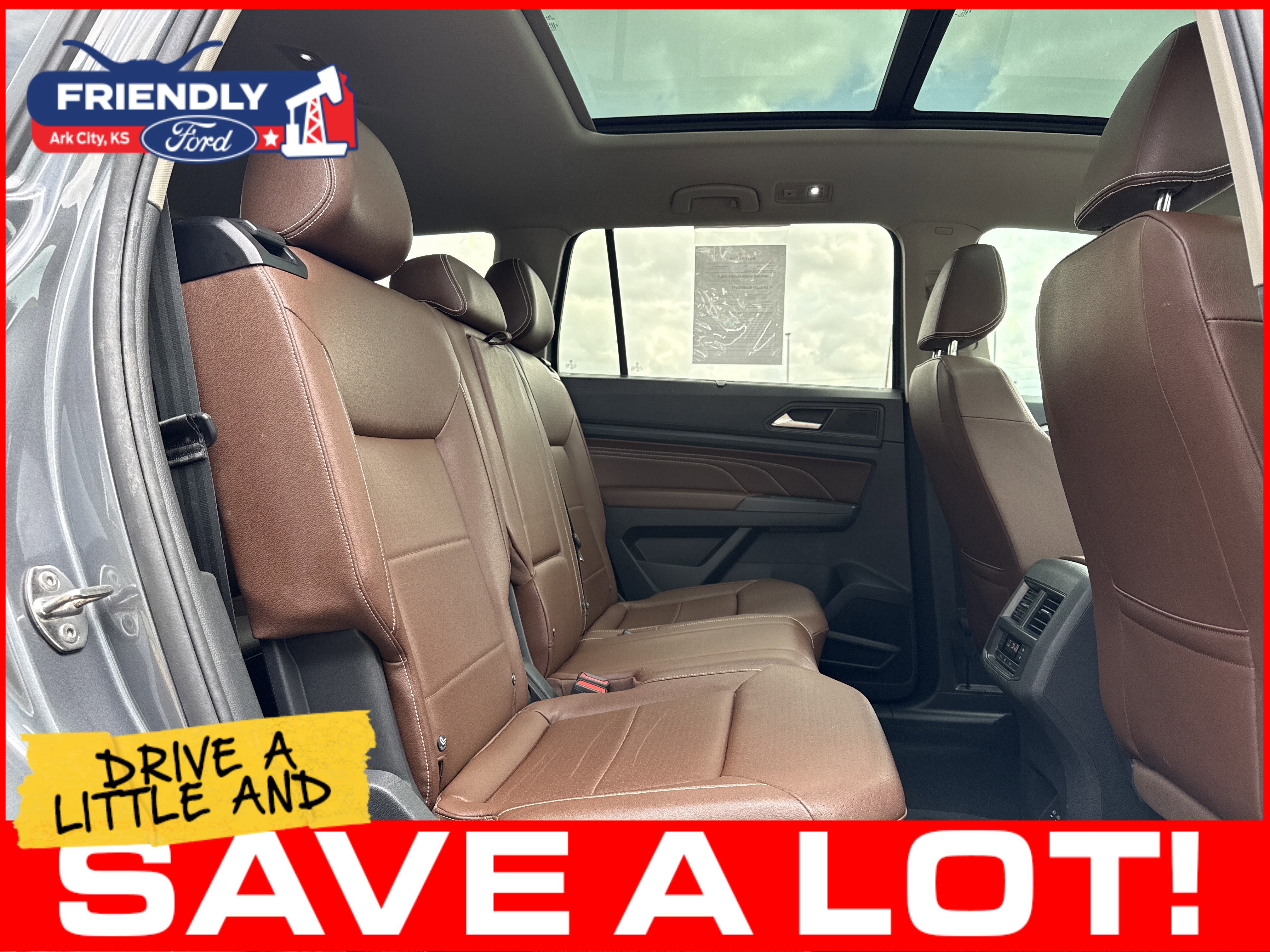 Used 2023 Volkswagen Atlas SEL AWD/4WD image 16
