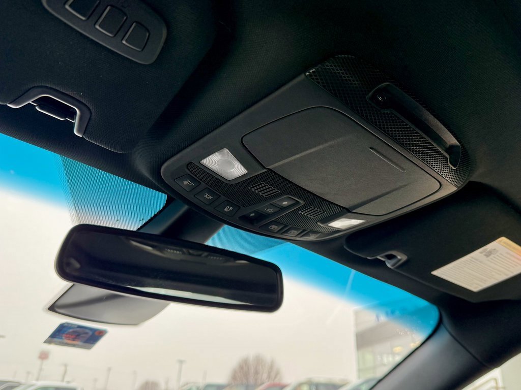 Used 2020 Lincoln Continental AWD w/ Premium Package image 23