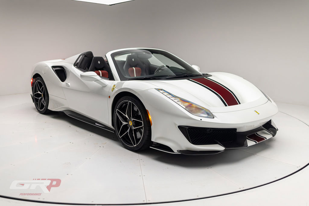 Used 2020 Ferrari 488 Pista Spider image 1