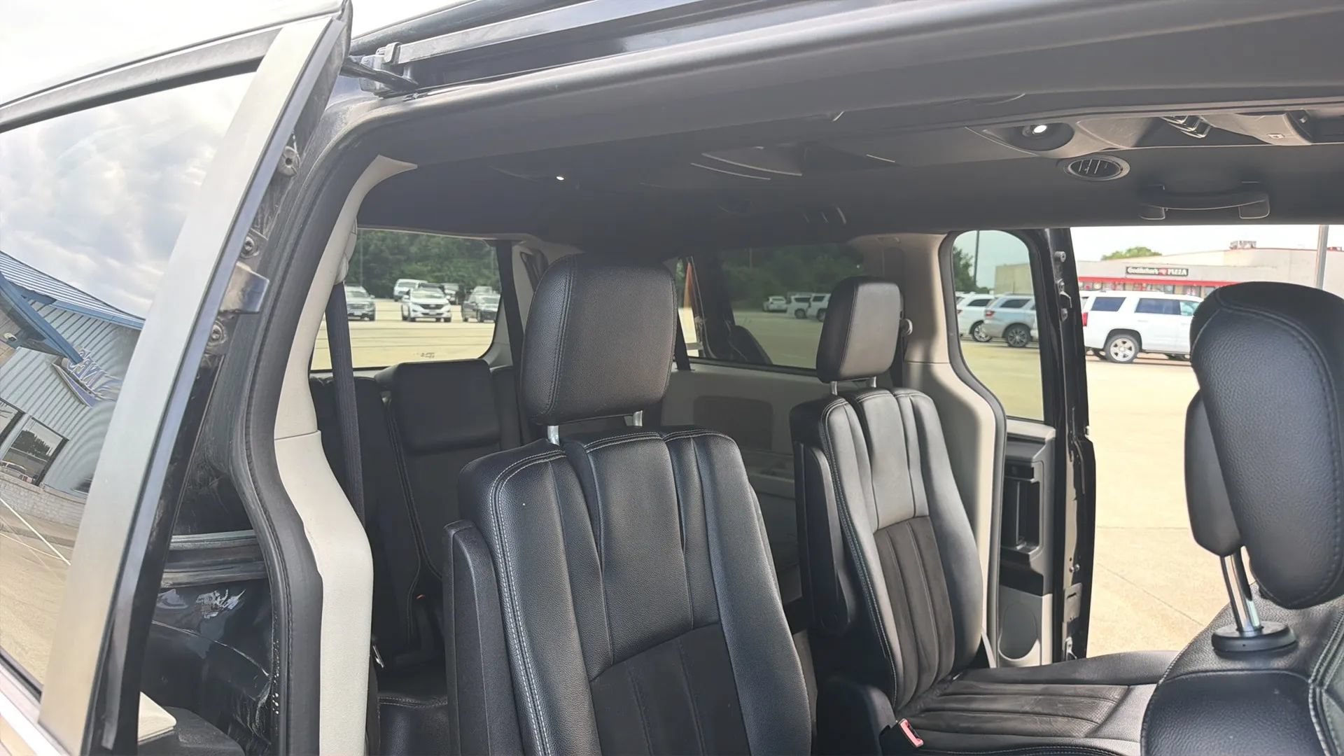 Used 2019 Dodge Grand Caravan SXT w/ Driver Convenience Group FWD image 66
