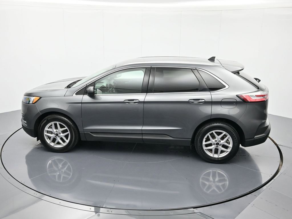 Used 2024 Ford Edge SEL image 35