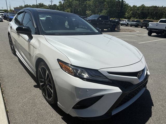 Used 2018 Toyota Camry XSE FWD image 8