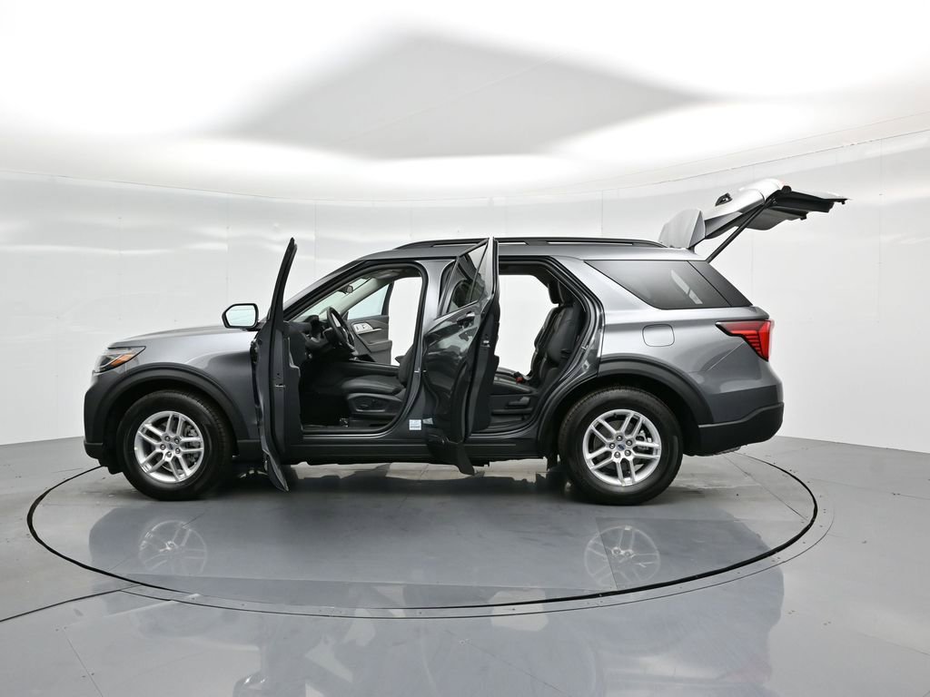 New 2025 Ford Explorer Active w/ Active Comfort Package image 35