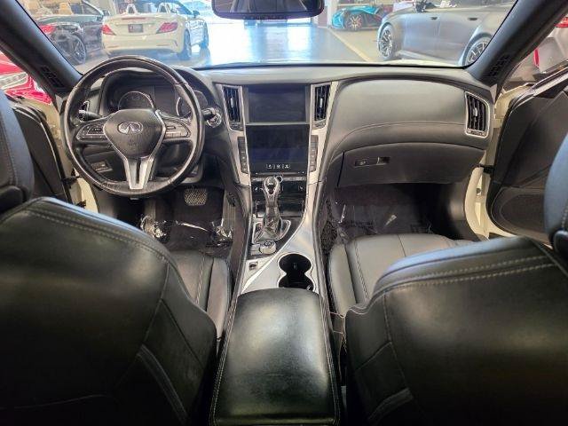 Used 2018 INFINITI Q60 3.0t Luxe w/ Sensory Package 3.0T Luxe AWD/4WD image 9