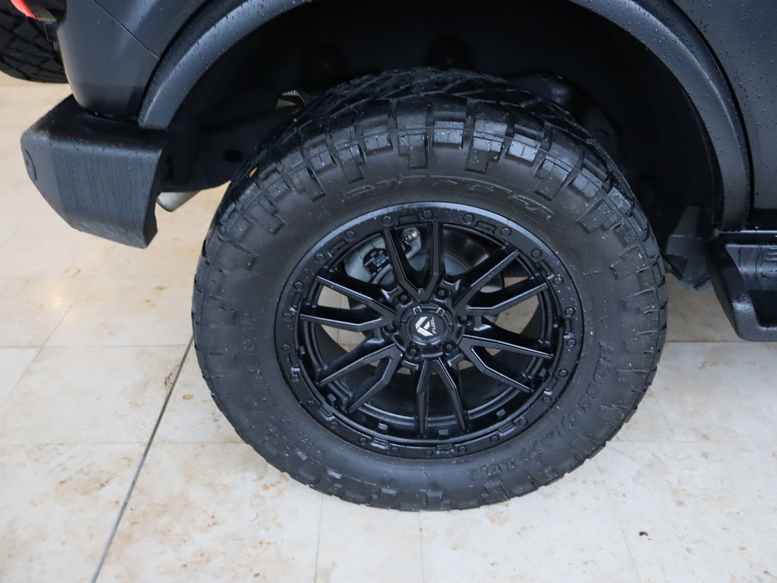 Used 2025 Ford Bronco Outer Banks w/ Matte Film Protection Package AWD/4WD image 41