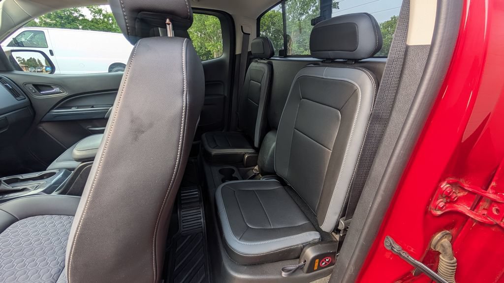 Used 2017 Chevrolet Colorado Z71 AWD/4WD image 14