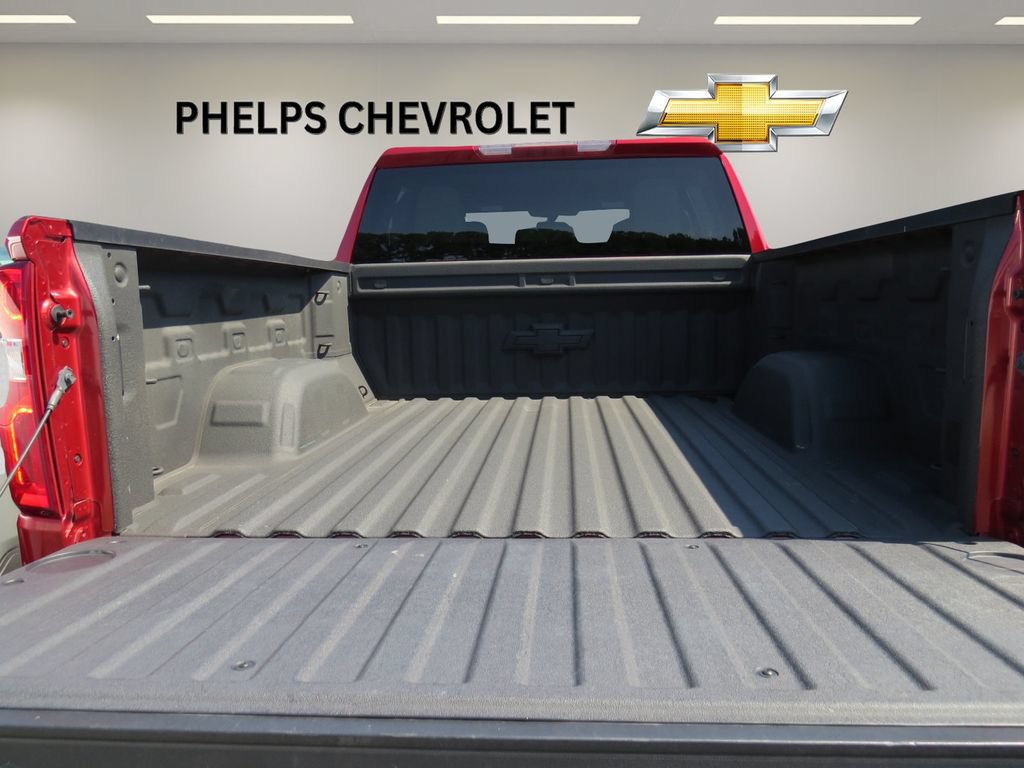 Used 2022 Chevrolet Silverado 1500 RST w/ Safety Package AWD/4WD image 15