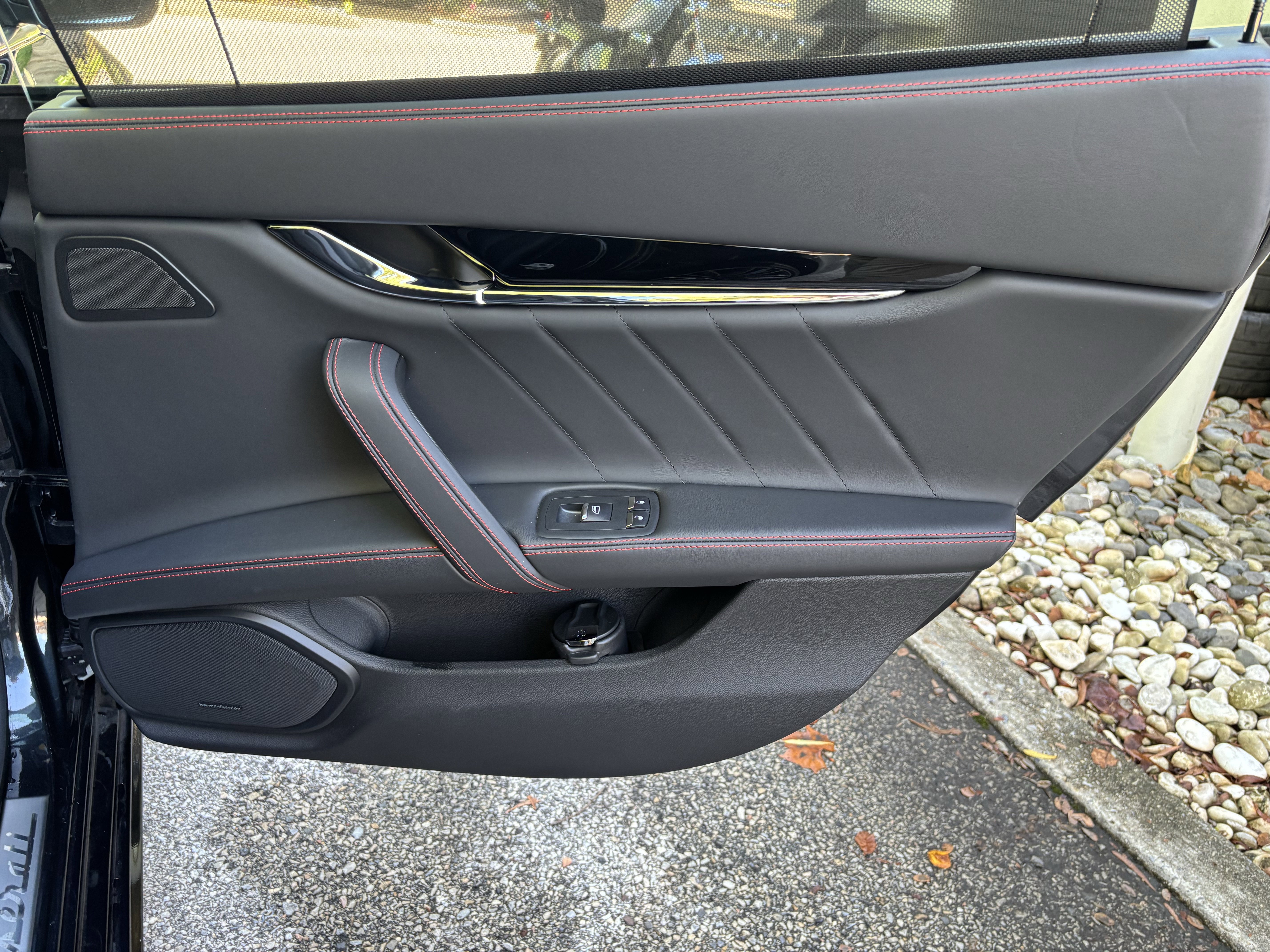 Used 2022 Maserati Quattroporte Modena Q4 image 21