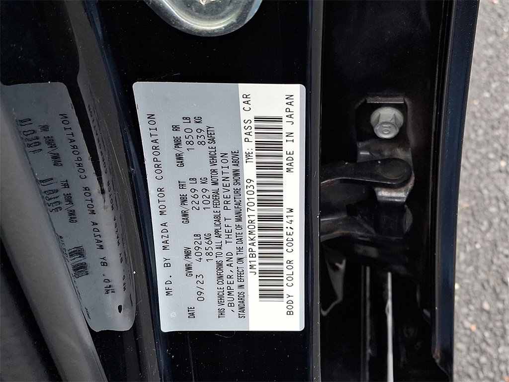 Used 2024 MAZDA MAZDA3 s image 26