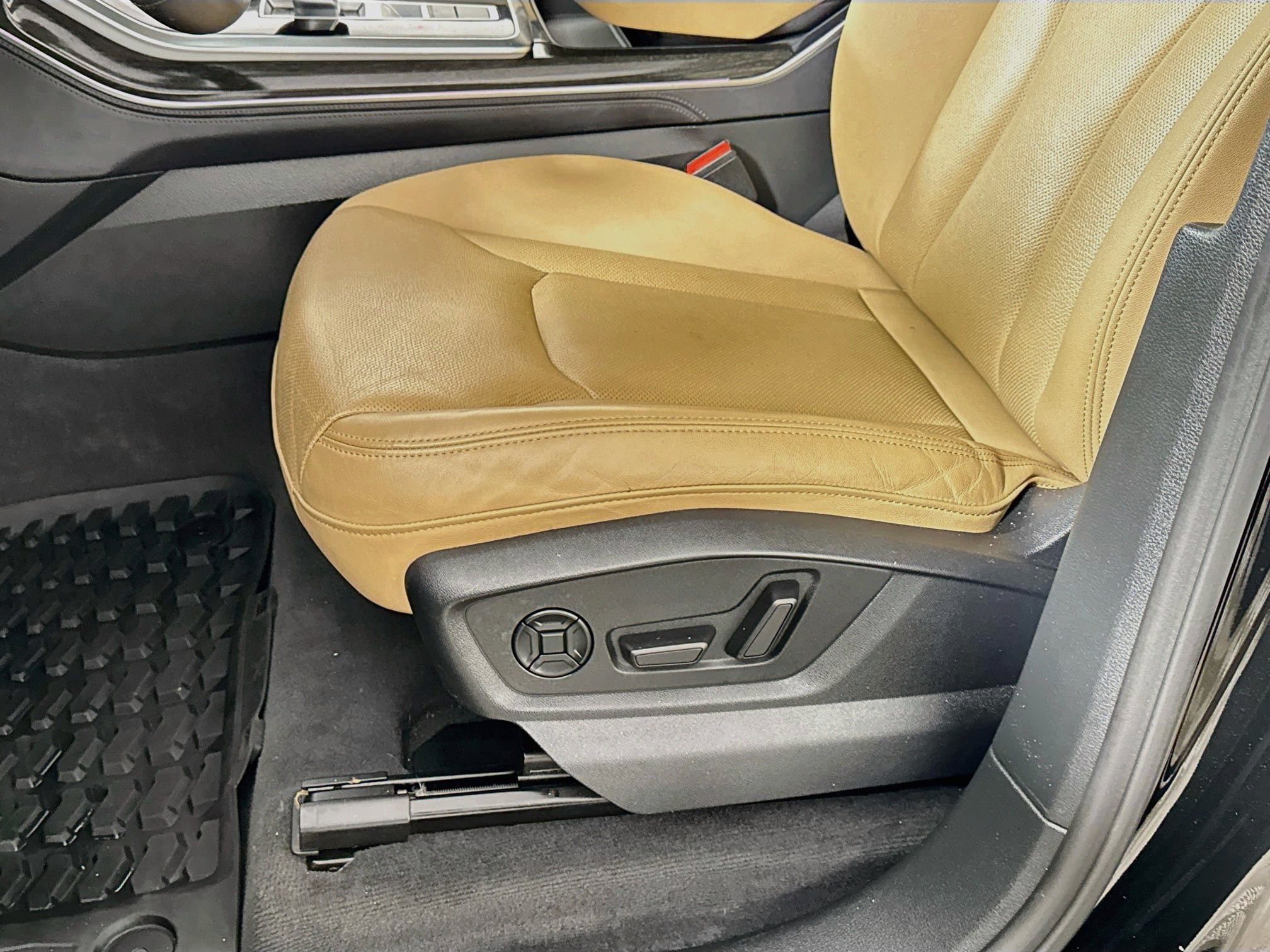 Used 2023 Audi Q7 2.0T Premium Plus w/ Premium Plus Package AWD/4WD image 22