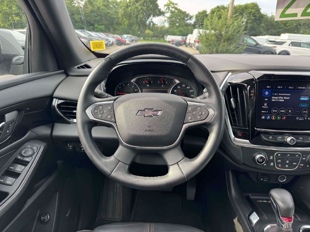 Used 2023 Chevrolet Traverse RS AWD/4WD image 23