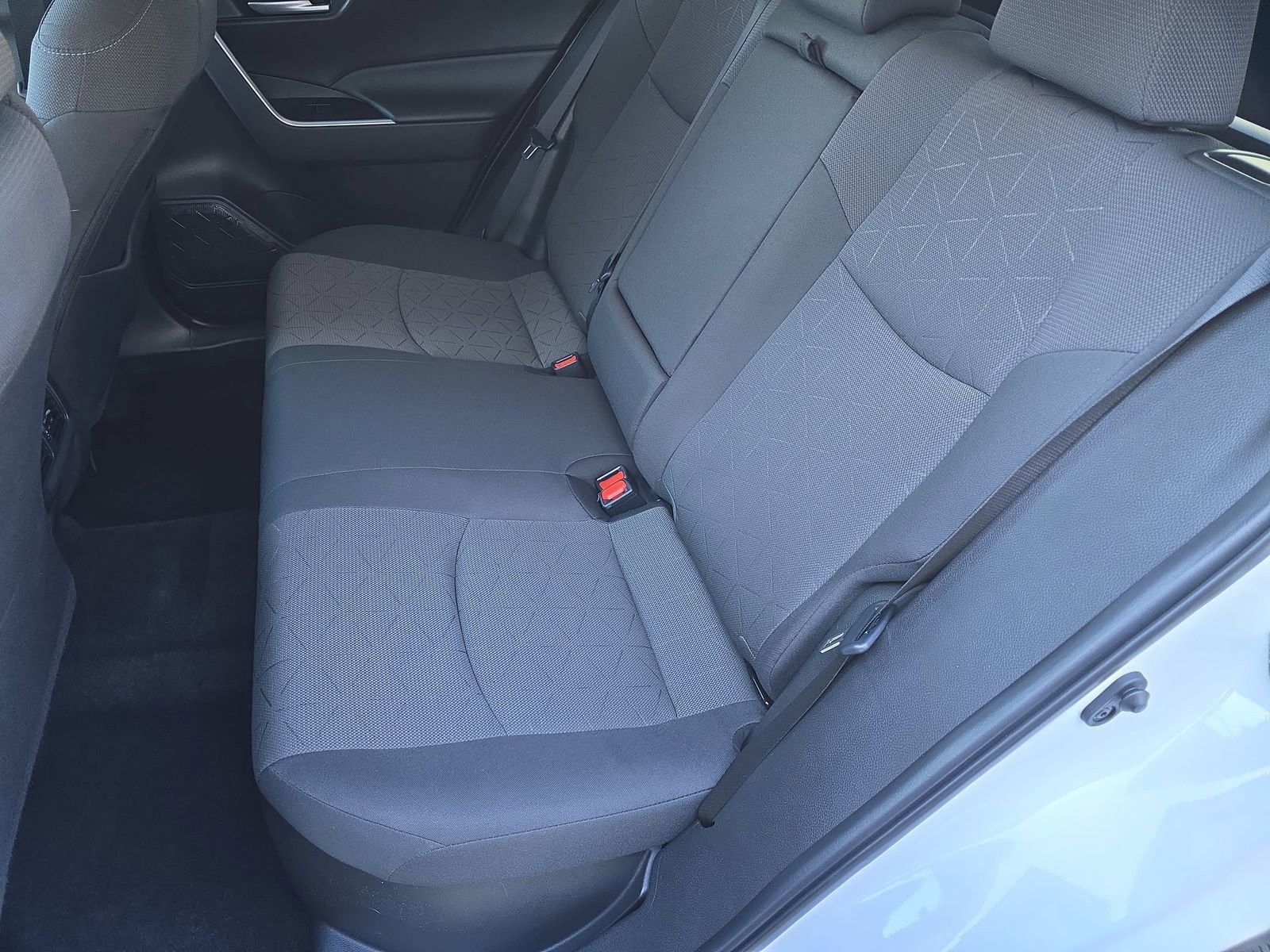 Used 2024 Toyota RAV4 XLE image 19