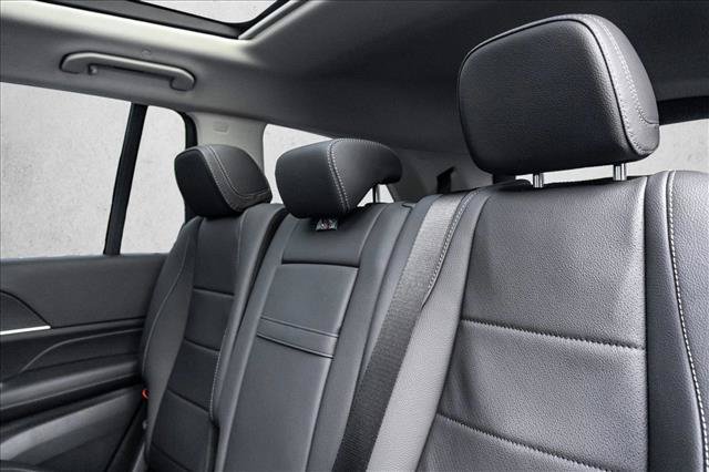 Certified 2026 Mercedes-Benz GLS 450 4MATIC image 22