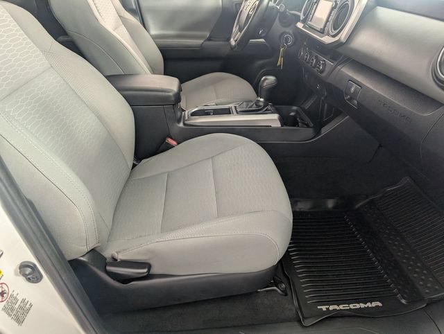 Used 2017 Toyota Tacoma SR5 w/ Tow Package AWD/4WD image 28
