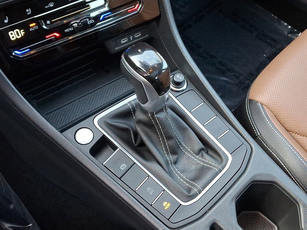 Certified 2025 Volkswagen Jetta SEL image 15