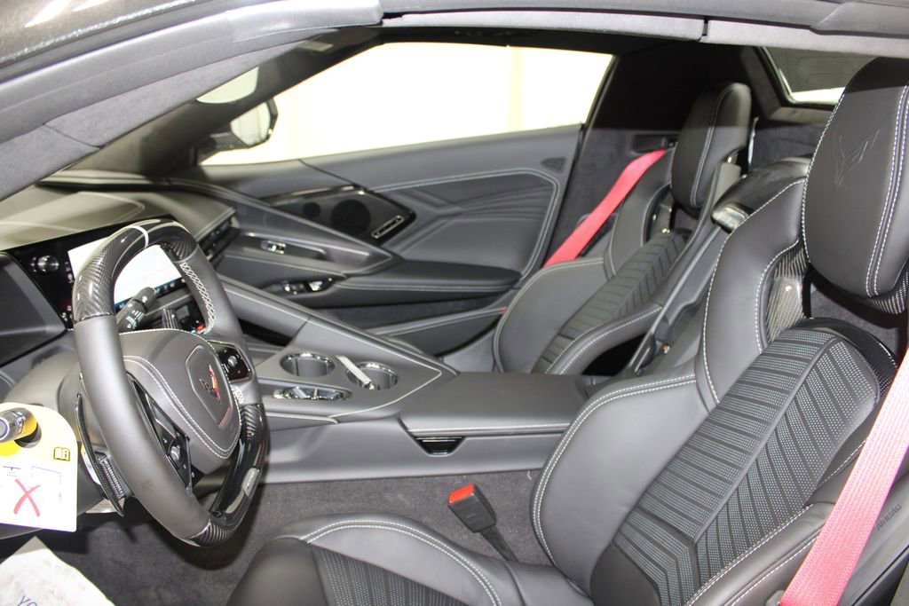 New 2026 Chevrolet Corvette Z06 w/ Stealth Interior Trim Package RWD image 17