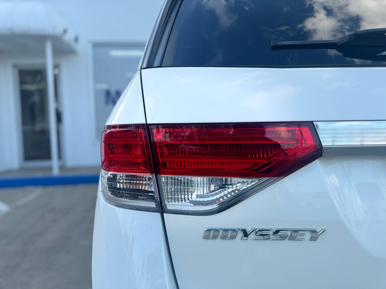 Used 2015 Honda Odyssey EX-L image 27