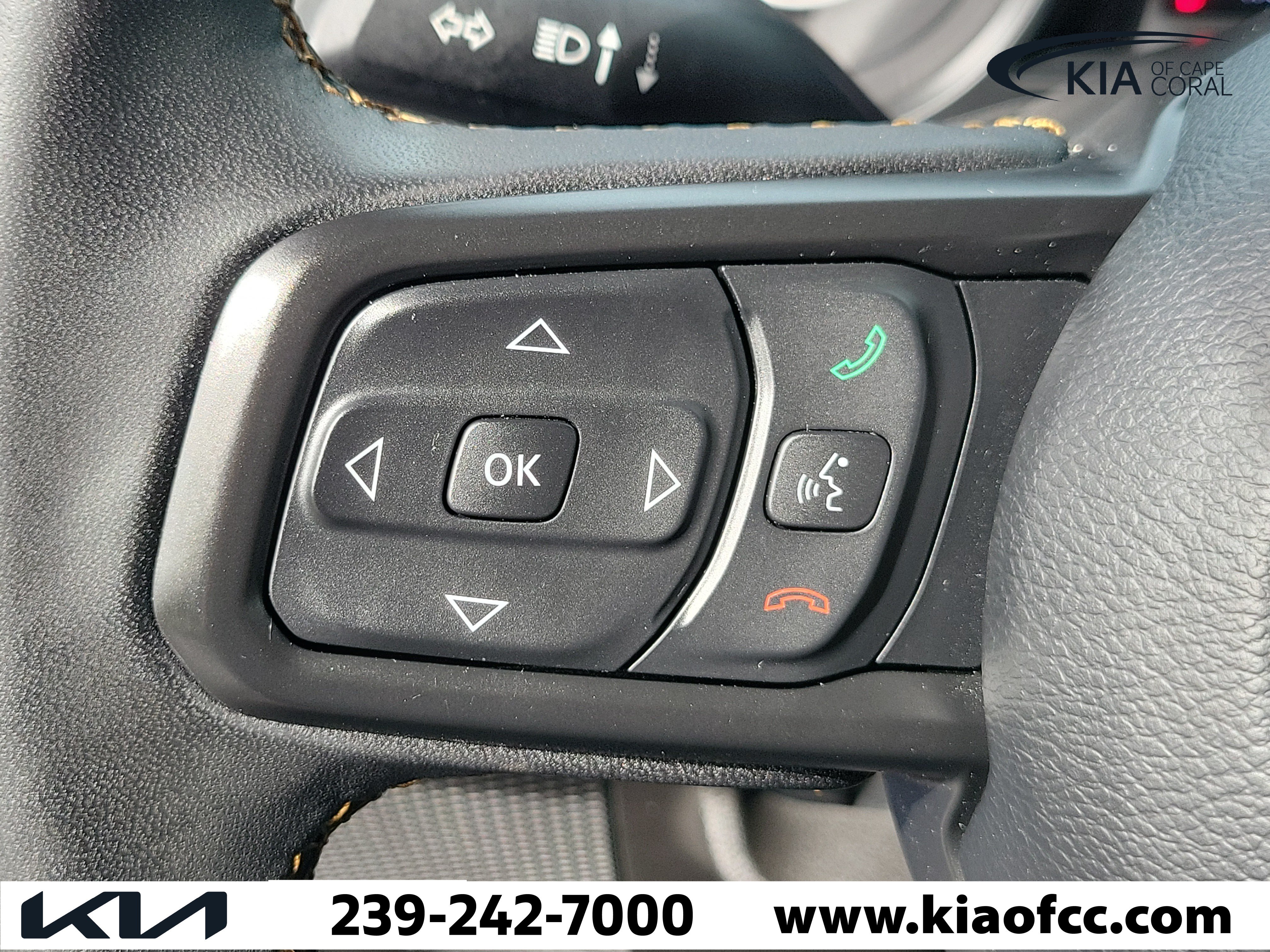 Used 2024 Jeep Gladiator Sport AWD/4WD image 24
