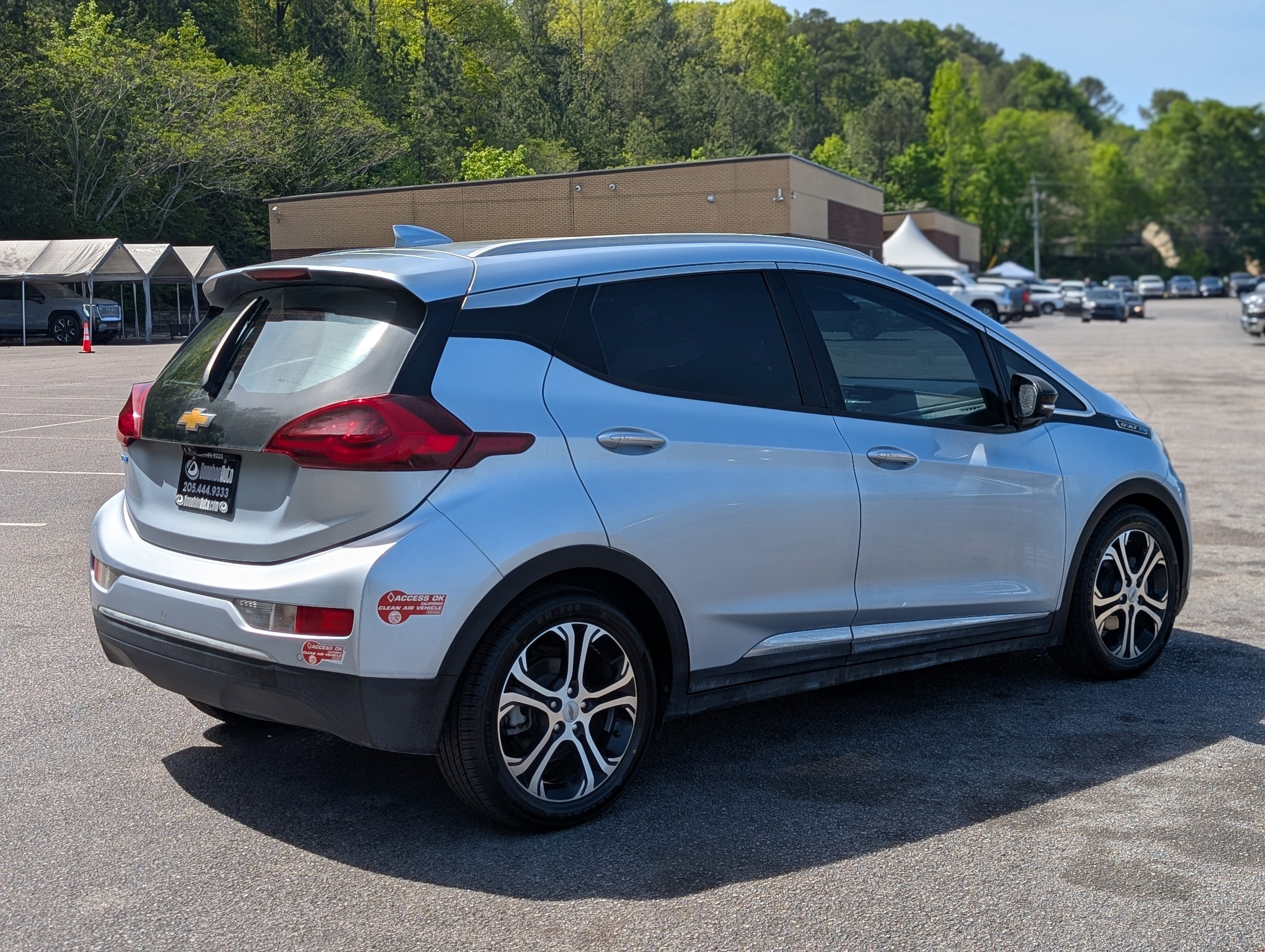 Used 2017 Chevrolet Bolt Premier w/ Driver Confidence II Package image 9