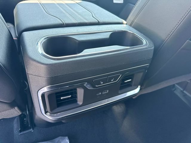 New 2026 Chevrolet Silverado 1500 High Country w/ Technology Package AWD/4WD image 16