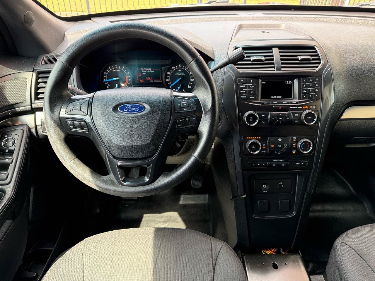 Used 2019 Ford Explorer 4WD Police Interceptor image 2