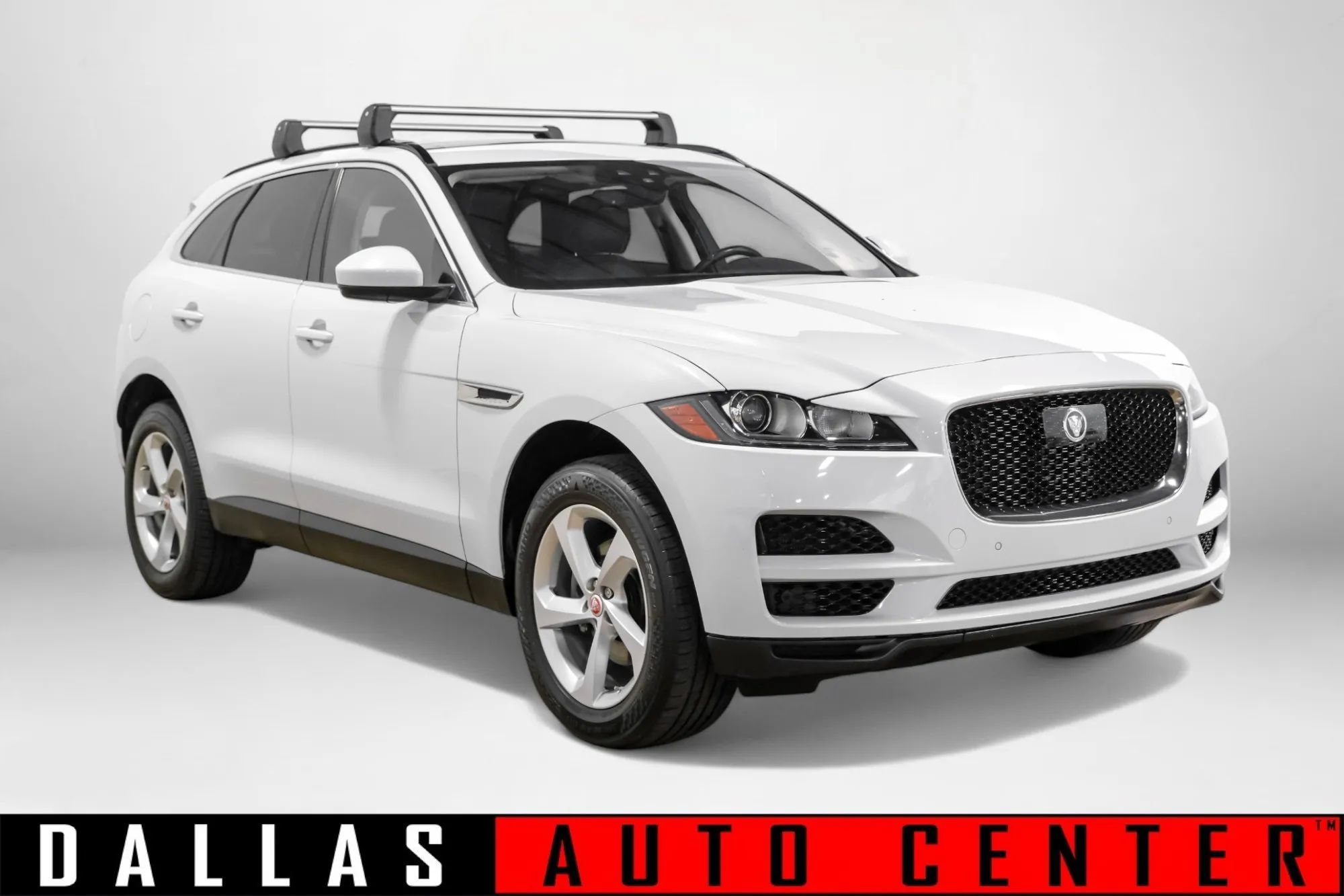 Used 2019 Jaguar F-PACE Premium AWD/4WD image 1