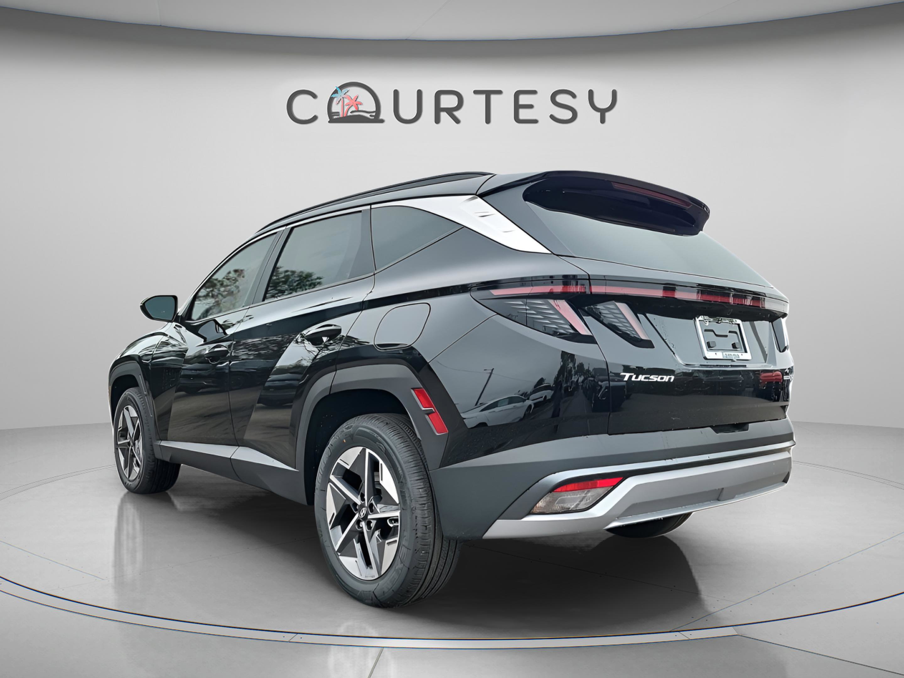 New 2026 Hyundai Tucson SEL image 2