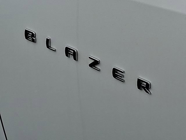 New 2024 Chevrolet Blazer LT w/ Driver Confidence Package image 11