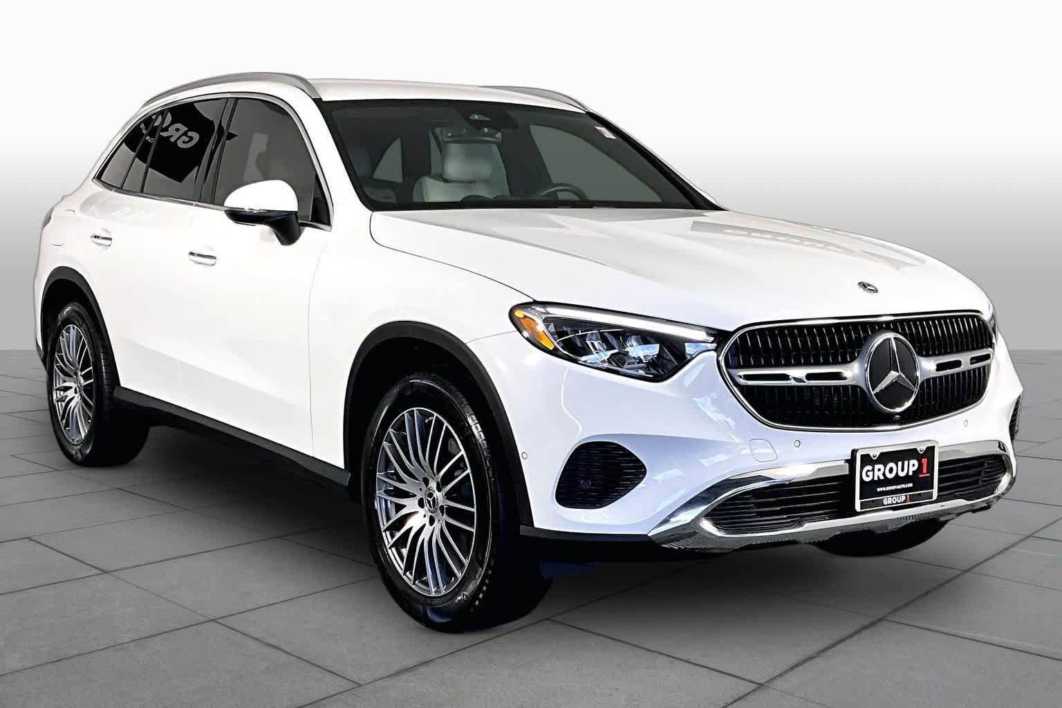 Used 2026 Mercedes-Benz GLC 300 image 3
