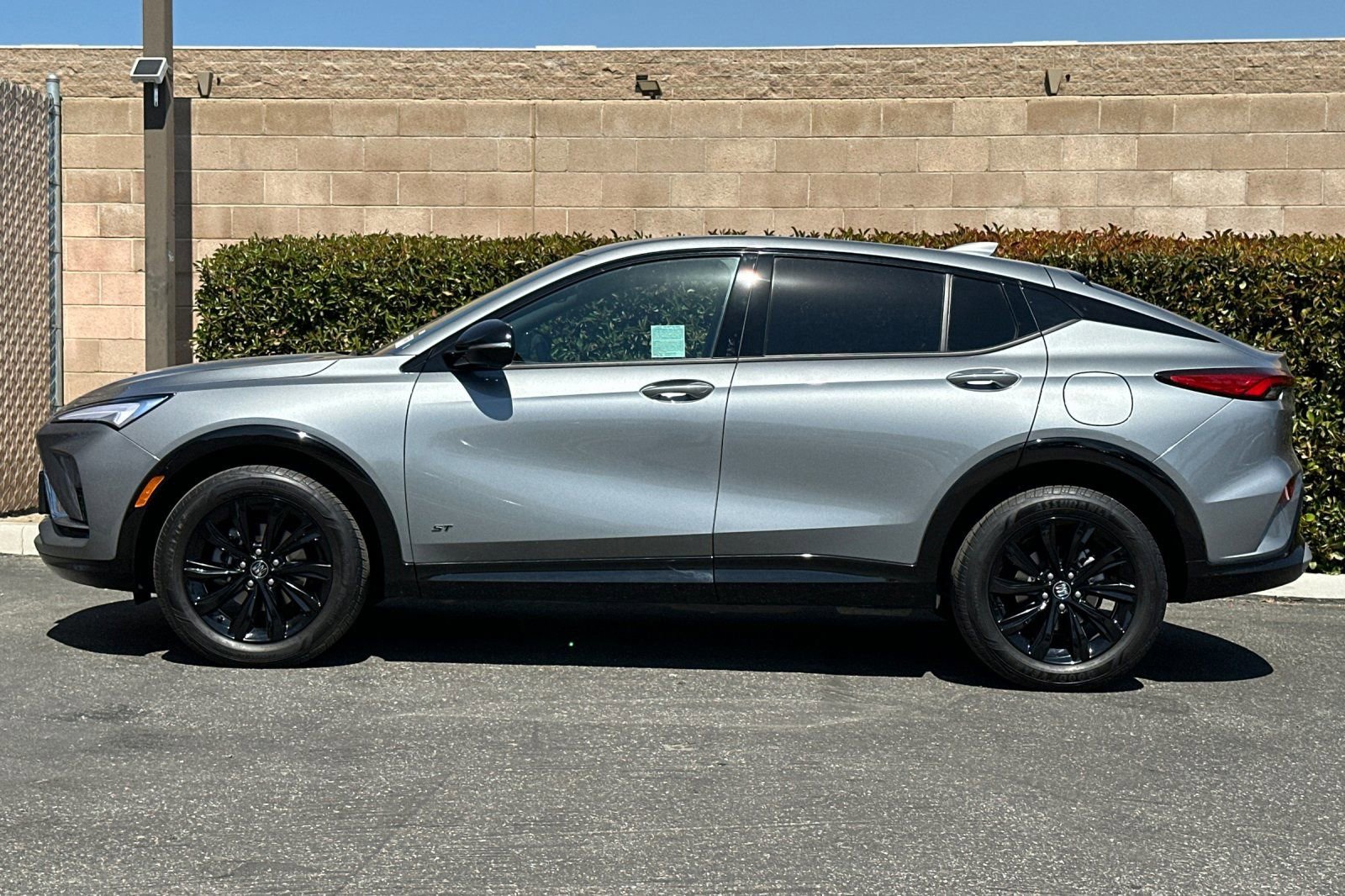 Certified 2025 Buick Envista Sport Touring image 7