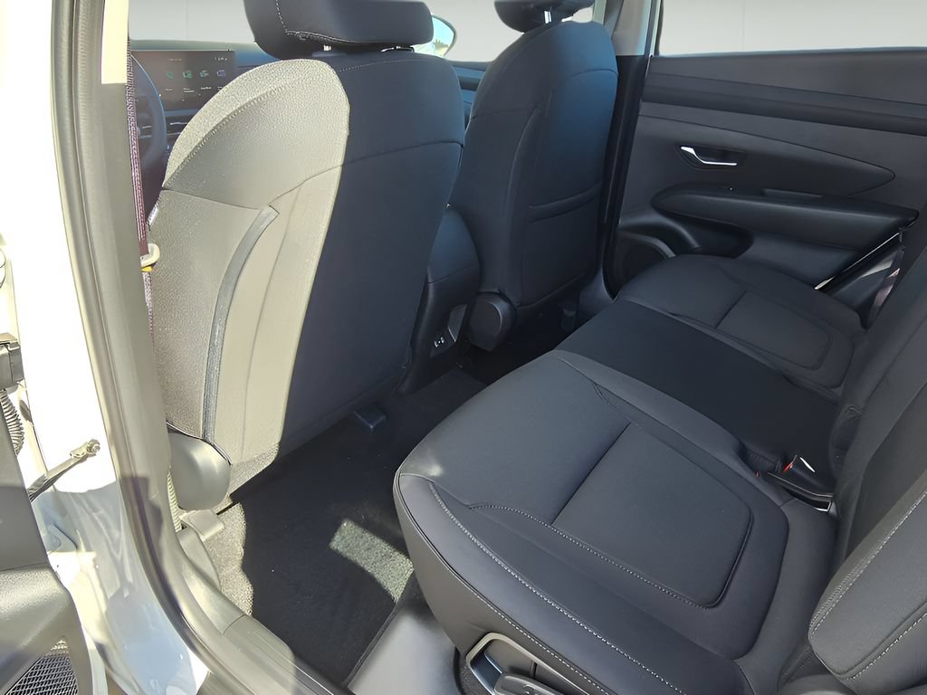 Used 2026 Hyundai Tucson SE AWD/4WD image 13